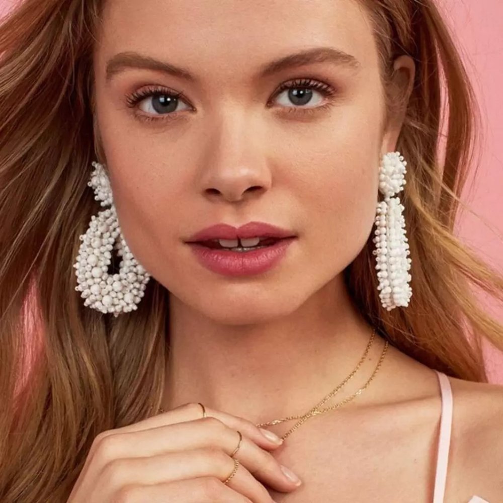WHITE DROP EARRINGS - Picture 1 of 3